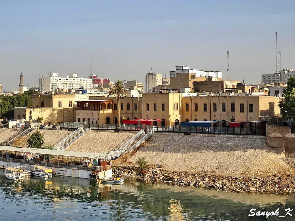 301 Baghdad Mutanabbi Street Baghdadi Cultural Center Багдад Улица Мутанабби Культурный центр