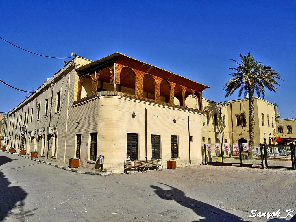 302 Baghdad Mutanabbi Street Baghdadi Cultural Center Багдад Улица Мутанабби Культурный центр