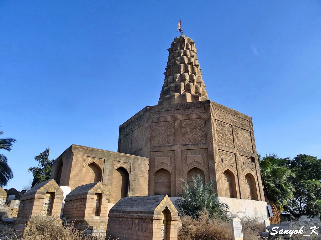 311 Baghdad Zumurrud Khatun Mosque Sitt Zubaida tomb Mosque Багдад Мавзолей Зумурруд Хатун