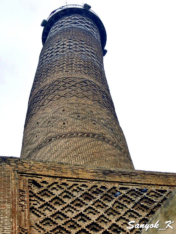 210 Mosul Al Nuri mosque and Al Hadba minaret Мосул Мечеть ан Нури и Горбатый минарет 2012