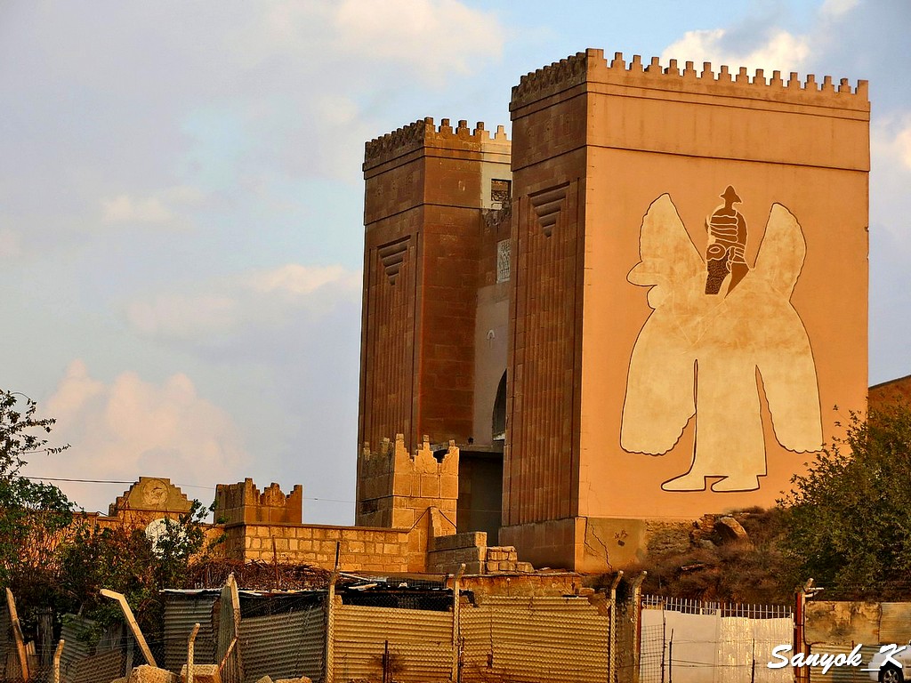 600 Mosul Nineveh Nergal gate Мосул Ниневия Ворота Нергал 2012