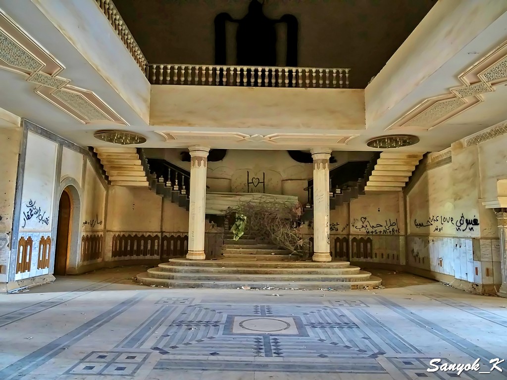 205 Hillah Saddam Palace in Babylon Хилла Дворец Саддама в Вавилоне
