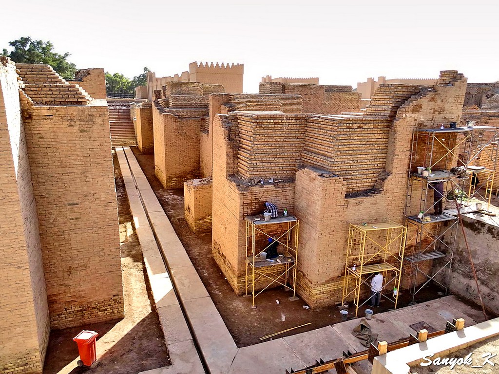 404 Hillah Babylon Ishtar Gate archaeologists working Хилла Вавилон Ворота Иштар археологи