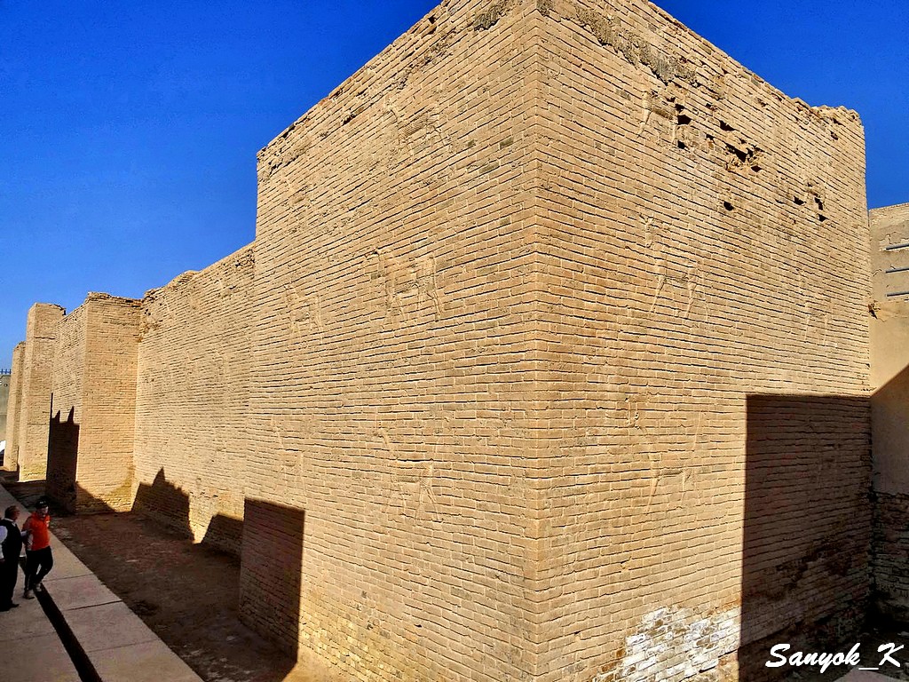 405 Hillah Babylon Ishtar Gate Initial location Хилла Вавилон Ворота Иштар