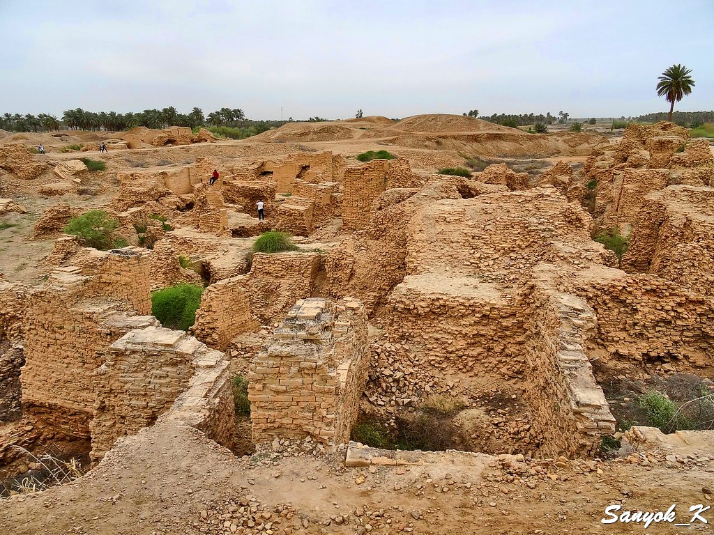 913 Hillah Babylon Ruins of Palace near Lion Хилла Вавилон Руины дворца рядом со львом