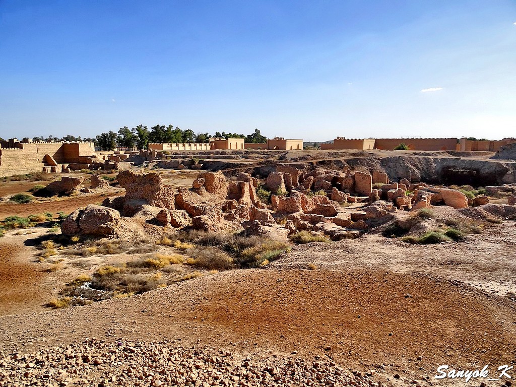 916 Hillah Babylon Ruins of Palace near Lion Хилла Вавилон Руины дворца рядом со львом