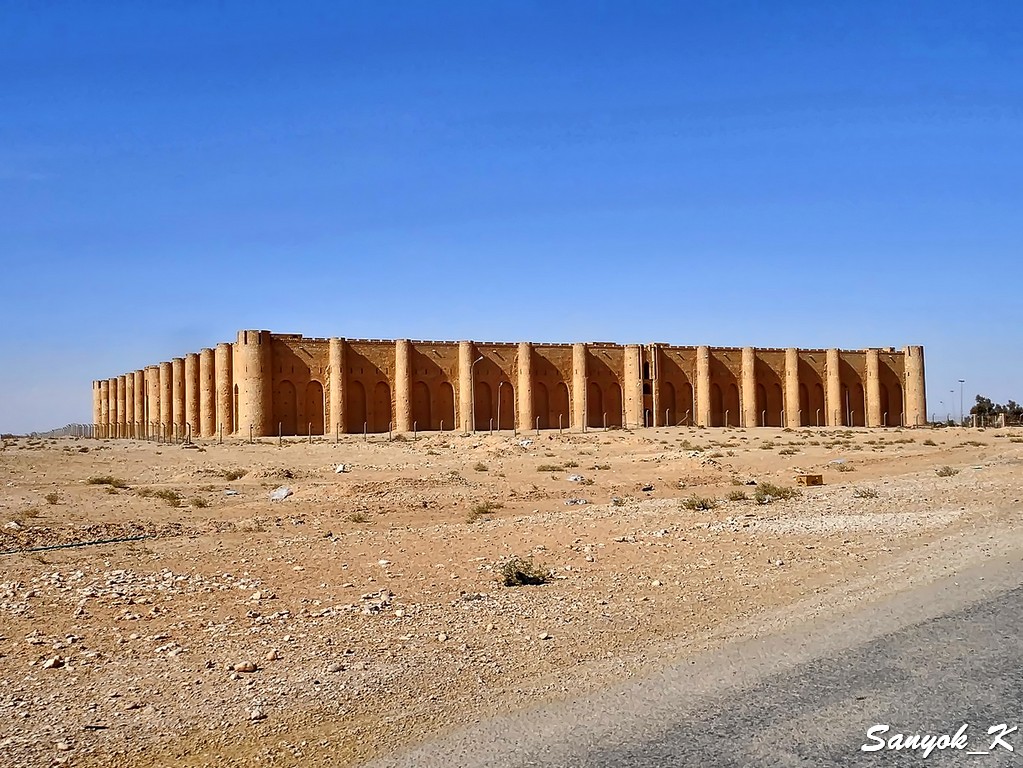 601 Karbala Al Ukhaidir Fortress Кербела Дворец аббасидов в Ухайдире
