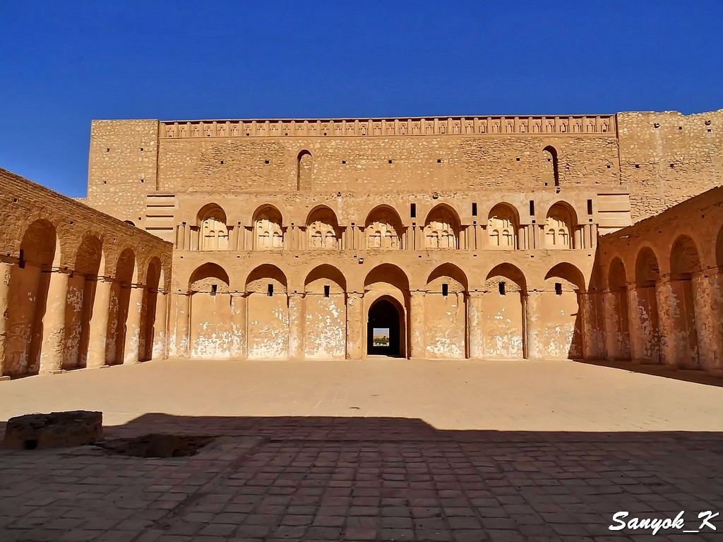 620 Karbala Al Ukhaidir Fortress Кербела Дворец аббасидов в Ухайдире